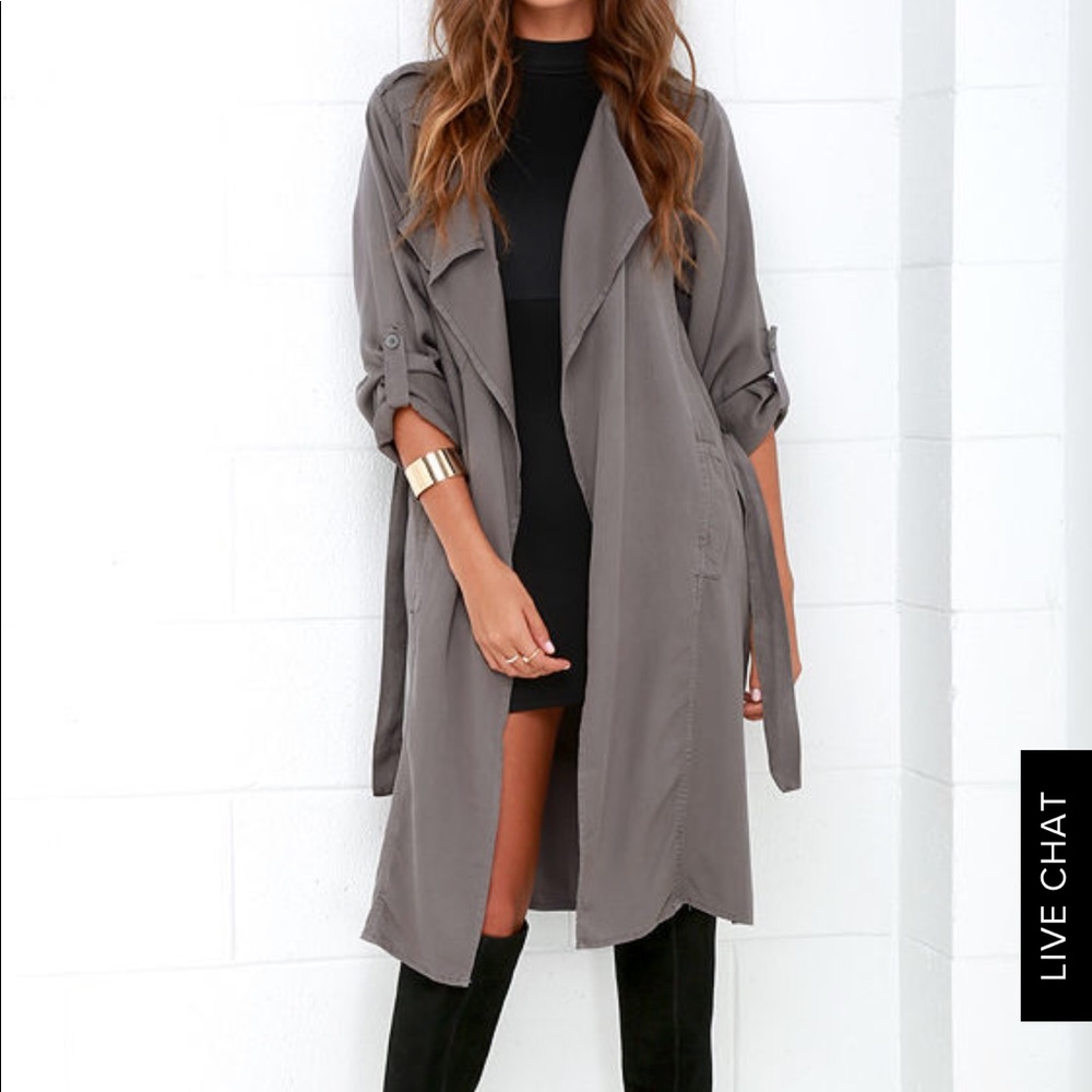 Lulus 💙Black swan trench coat!!
